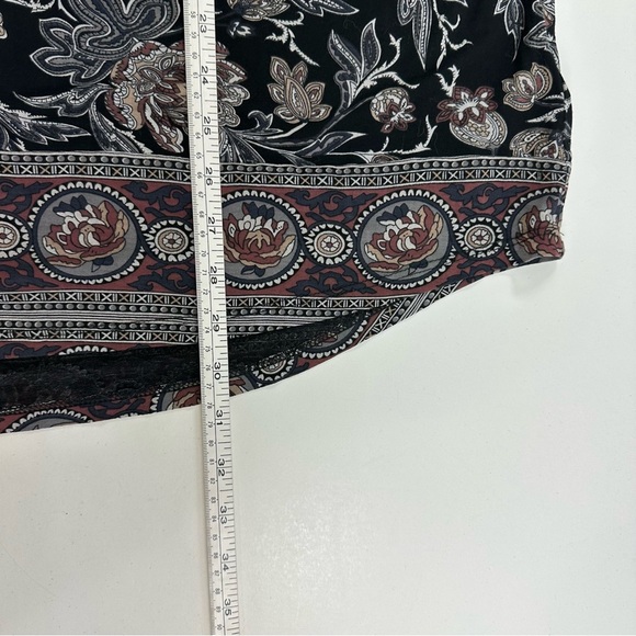 Lucky Brand Women’s Tunic Sz 1X Black Floral V Neck Long Sleeve Boho Blouse - Picture 7 of 8